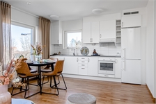 Image missing alt text