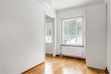 Image missing alt text